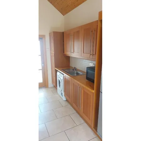 Bright Open Airy Living In Dublin 14 Holiday home *
