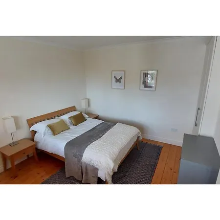 Holiday home Bright Open Airy Living In Dublin 14 *