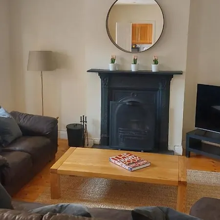 Дом отдыха Bright Open Airy Living In Dublin 14 Дандрум