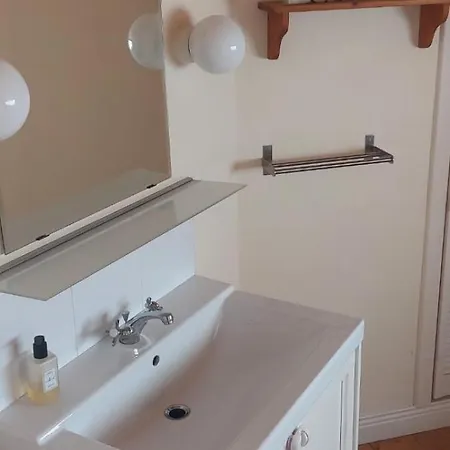 Дом отдыха Bright Open Airy Living In Dublin 14 Дандрум