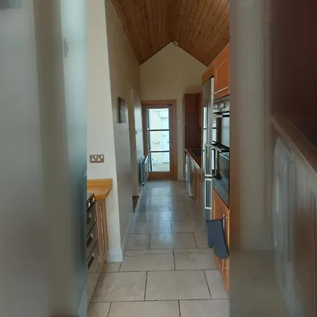 Дом отдыха Bright Open Airy Living In Dublin 14 Дандрум