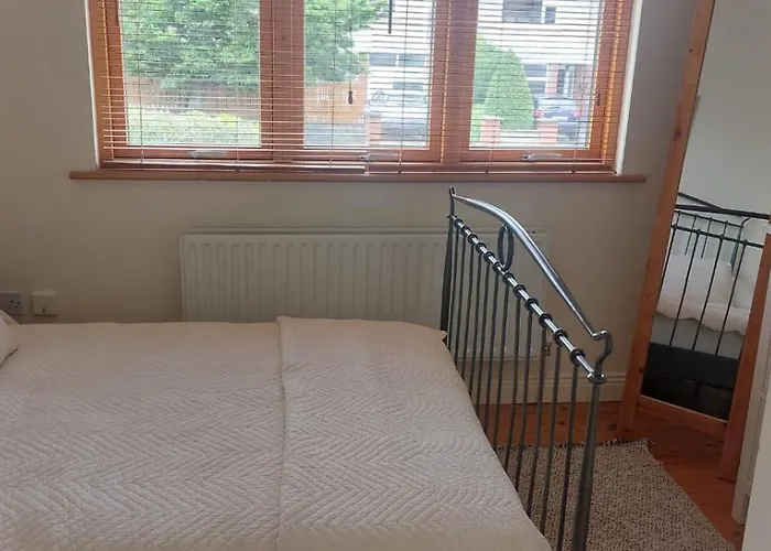 Vakantiehuis Bright Open Airy Living In Dublin 14 *