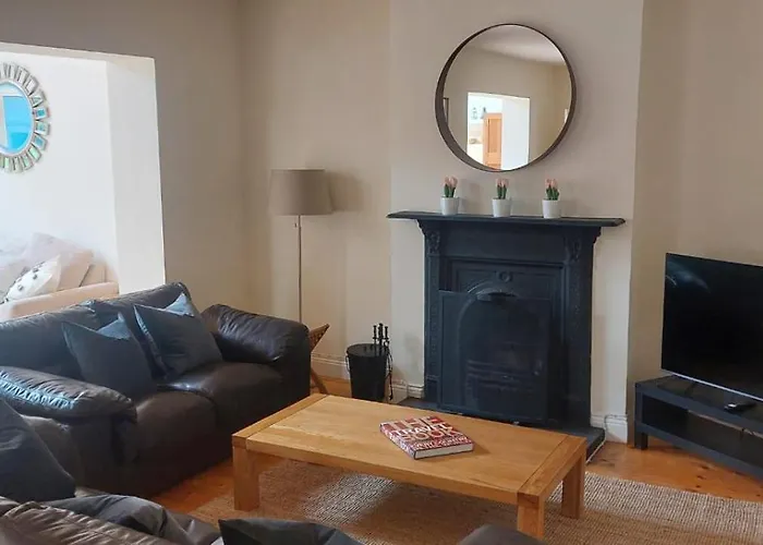 Bright Open Airy Living In Dublin 14 Vakantiehuis